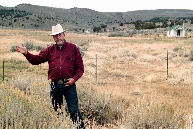 Rancher Wayne Hage Sr is shown in this November 1997 file photo, taken near the spot where federal agents seized 100 head of his cattle in 1991, in Meadow Canyon near Tonopah. (AP)
