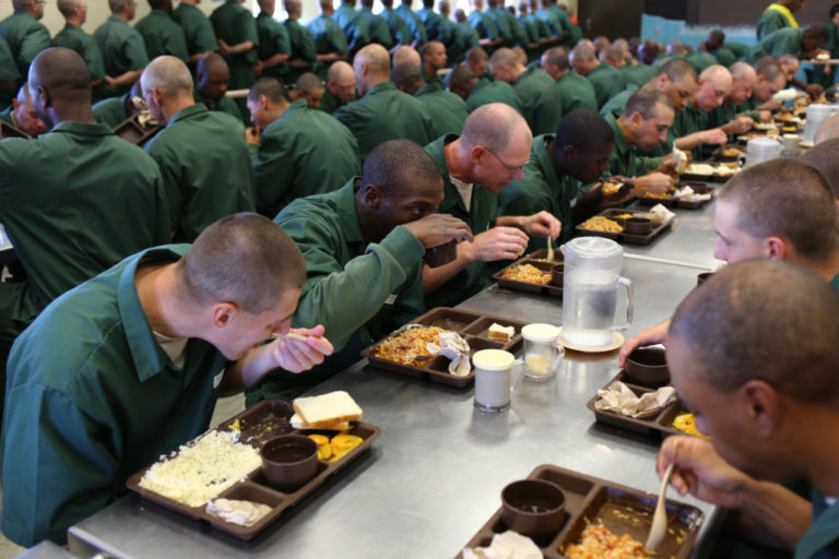 this-is-what-prisoners-eat-in-different-countries-youtube